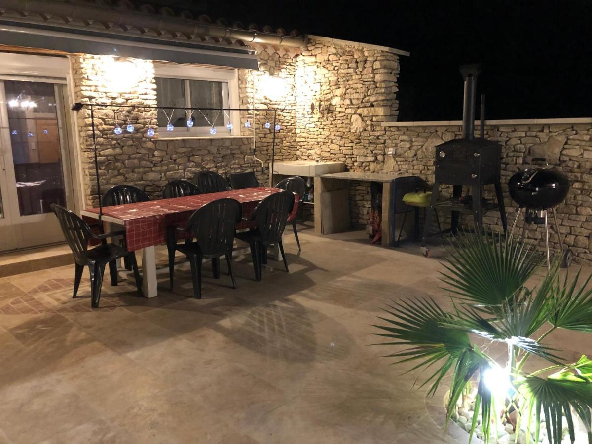 Au Milieu Des Piboules De Provence. Villa LʼIsle-sur-la-Sorgue Eksteriør bilde