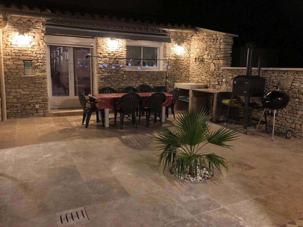 Au Milieu Des Piboules De Provence. Villa LʼIsle-sur-la-Sorgue Eksteriør bilde